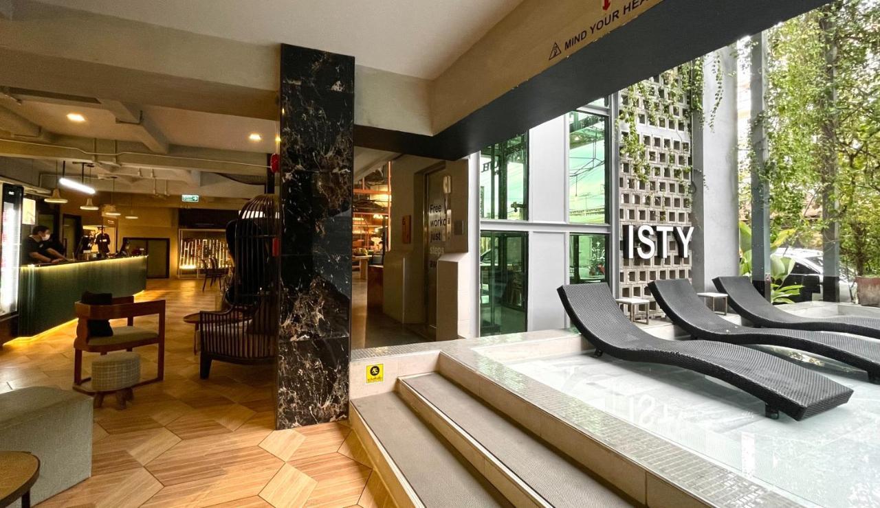 Isty Design מלון 4*
