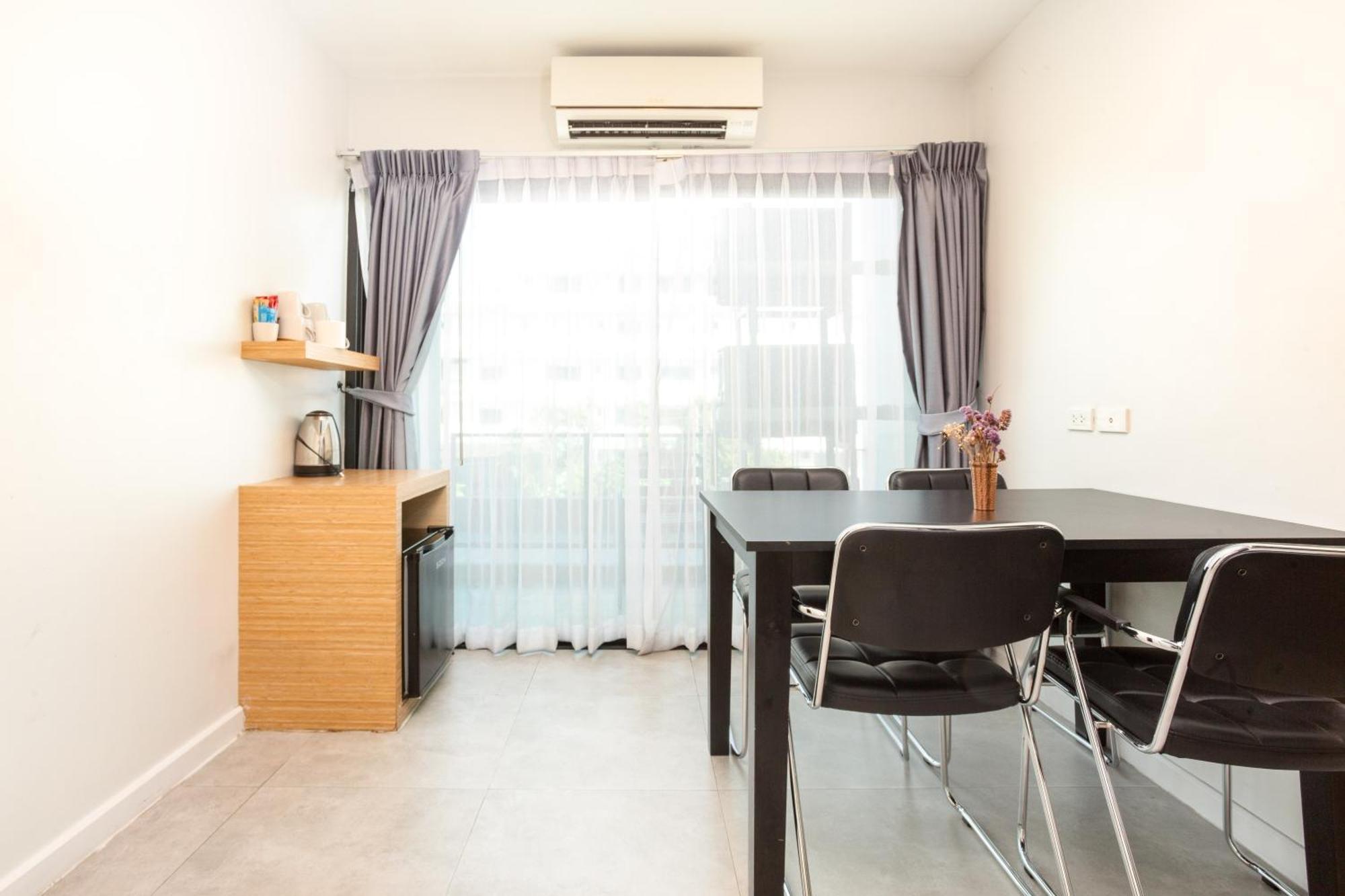 โรงแรมอิสตี้ โรงแรม 4*